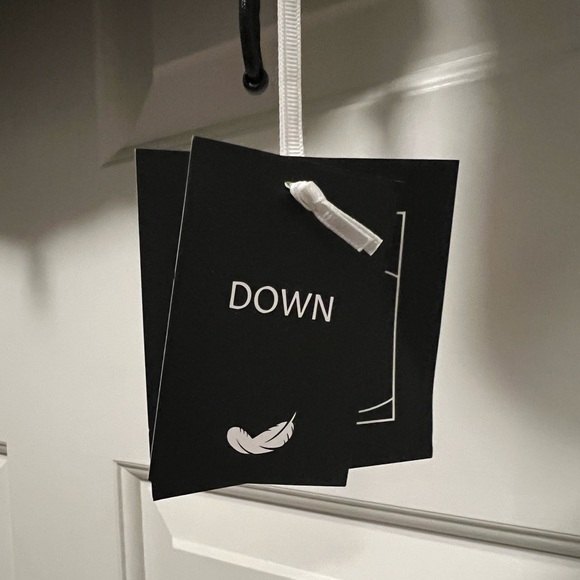 NWT Mercer Collective Scotty Hooded Down Puffer Coat - Picture 11 of 12